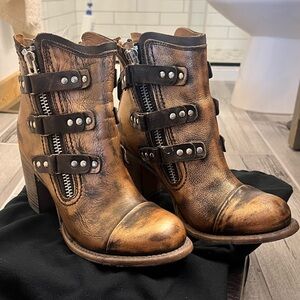 Freebird Beckett Size 10